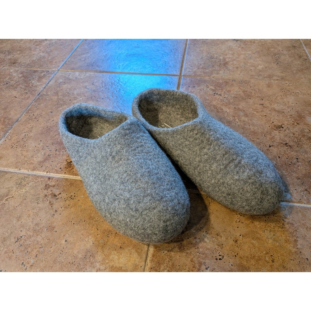 Kyrgies Tengri Wool House Shoes Mens 44 Gray Felted Slippers